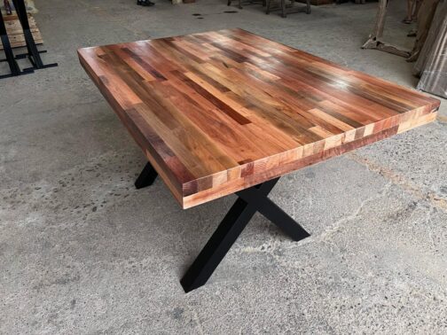 MESA MACIZA ZOITA BASE EQUIS 300X120