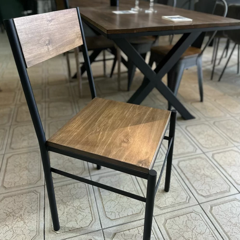 SILLA TUBING LAUREL MACIZO PATA DE HIERRO NEGRO - Imagen 2